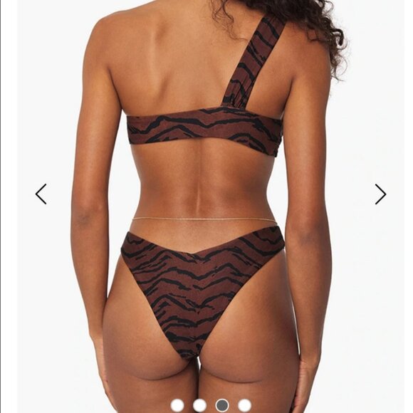 WeWoreWhat Brown Multi Tiger Stripe Asymmetrical Cross Over Bikini Swim Top XL - Picture 2 of 8
